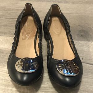 Hobbs leather flats